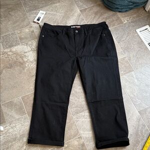 Santana Black Jean Capri Pants size 18 NWT